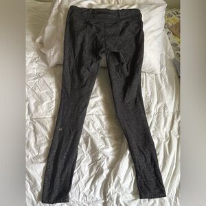 Lululemon Heather Black /Gray Leggings size 10